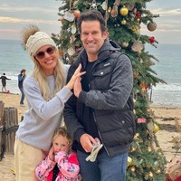 Ibu lima anak itu pun mengatakan bahwa dia tidak berencana untuk bercerai dari suaminya. Dia bersama keluarganya tinggal di Newport Beach. Sementara dia punya kehidupan lain bersama Victoria di apartemen di New York. Foto: dok. Instagram