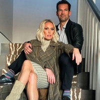 Braunwyn telah bersuami. Pernikahannya dengan Sean Burke bahkan sudah terjalin selama 22 tahun. Foto: dok. Instagram