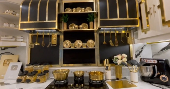 Dapur Tasyi Athasyia Dapur Tasyi Athasyia Super Mewah