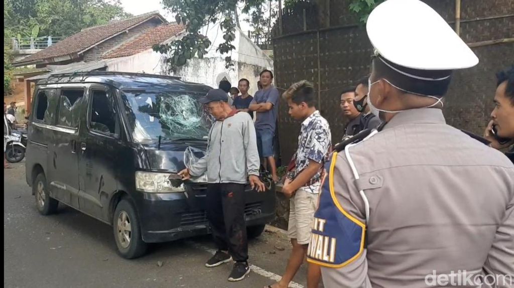 Pemilik Mobil Travel yang Dirusak Sopir Angkot di Tasikmalaya Lapor Polisi