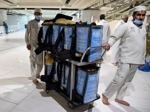 Bandara Jeddah Izinkan Jamaah Haji Bawa Pulang Air Zamzam