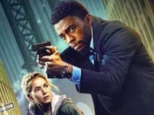 Sinopsis Film 21 Bridges, Aksi Mendebarkan Chadwick Boseman Mengejar Perampok