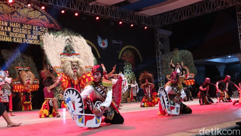 Gemblak warok reog ponorogo Reog ponorogo