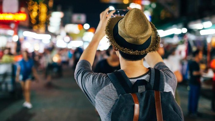 Ilustrasi Foto Malam Hari