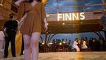 Sebelum Mundur jadi Aspri, Ini Momen Iqlima Kim dan Hotman Paris di Beach Club
