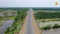 Pembangunan Lingkar Brebes-Tegal dilakukan oleh Balai Besar Pelaksanaan Jalan Nasional (BBPJN) Jawa Tengah - DIY dengan kontraktor PT Adhi Karya (Persero) Tbk pada Desember 2019-April 2021. Foto: Dok. Kementerian PUPR