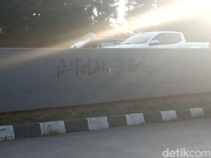 Vandalisme Penuhi Jalan Pettarani-Urip Sumoharjo Makassar Usai Demo 11 April