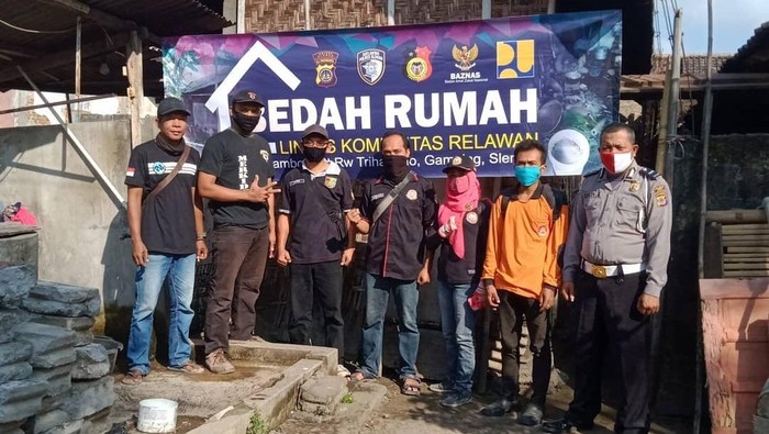 Kegiatan seorang anggota Polsek Kalasan, Sleman, Aipda Sigit Susanto, bersama Satuan Team Anti Kriminalitas (STAK), Rabu (13/4/2022).