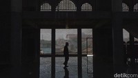 Masjid Jami Al-Fajri saat ini tengah direnovasi total mulai tahun 2017.  