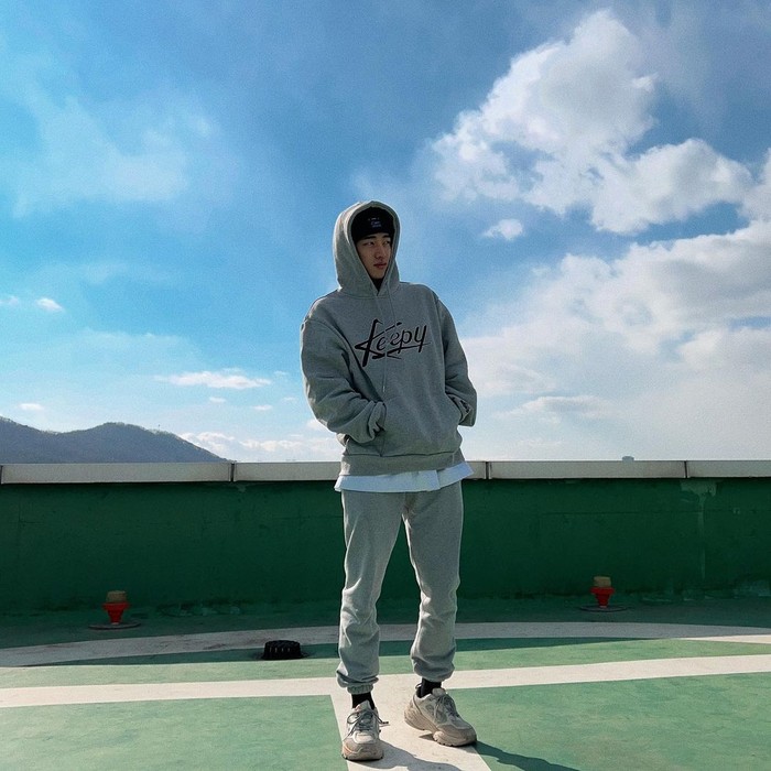 Park Jae Chan, pemeran drama Korea Semantic Error, kini sedang menanjak popularitasnya. Dia juga salah satu personel boyband DKZ.
