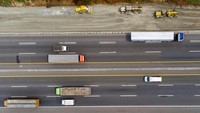 Berdasarkan data, total pelebaran jalan yang dilakukan sepanjang 11,73 km, dengan progres hingga awal April 2022 sebesar 15,9%. 