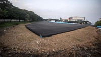 Setelah sirkuit seluruhnya diaspal, panitia bakal memasang paddock hingga grandstand. 