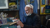 Program ini banyak diikuti oleh para pensiunan yang ingin melayani Al-Quran. Sedikitnya 1.500 peserta ikut pelatihan perbaikan Al-Quran dari 150 bengkel di Libya.