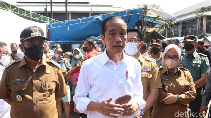 Presiden Joko Widodo di Cirebon.
