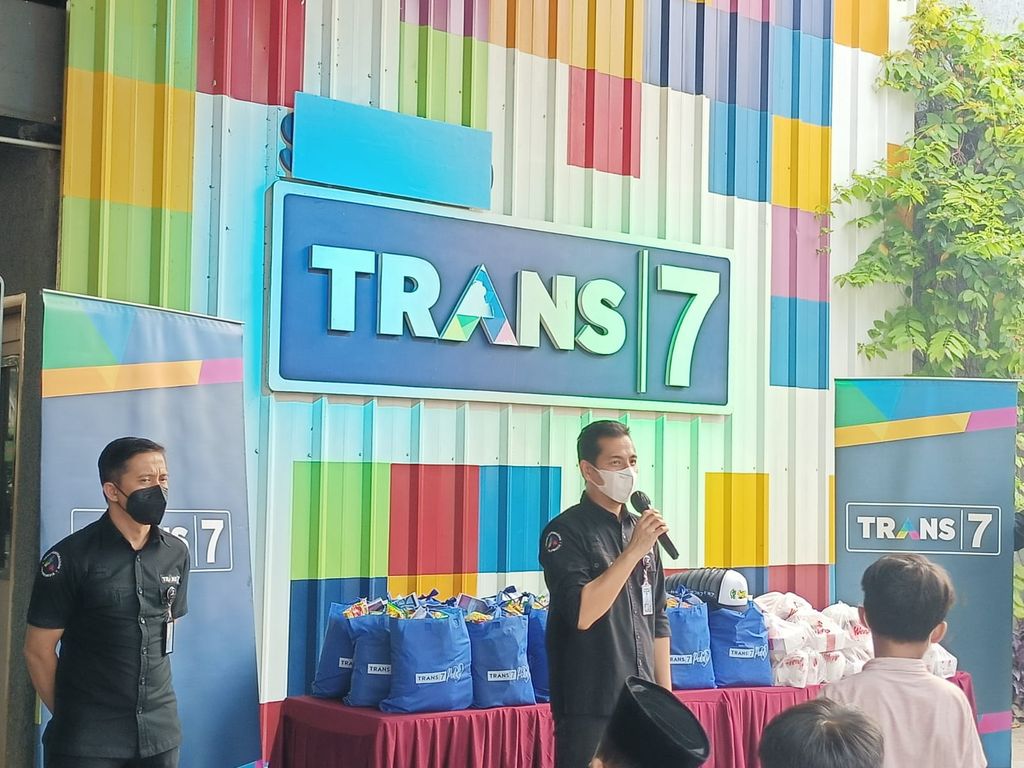 Santunan TRANS7 Peduli dan Karyawan TRANS7 Berbagi