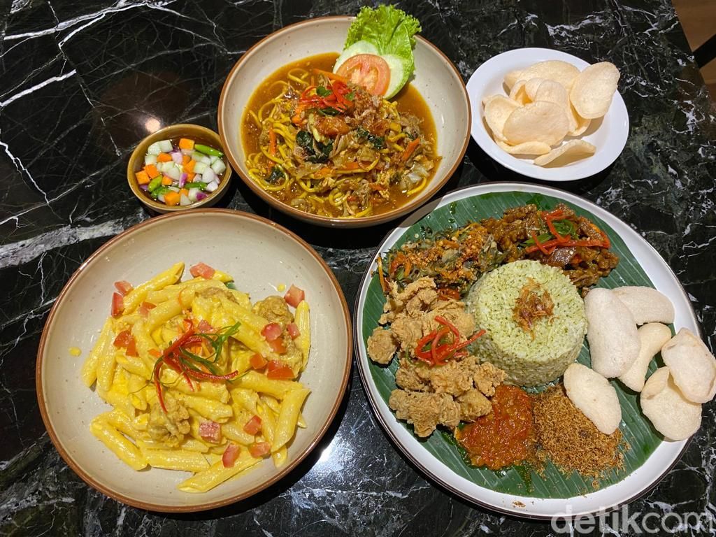 Sawaregmoe Resto :  Nasi Rames Ayam Serai dan Mie Nyemek Bebek Asap yang Bikin Kenyang