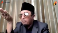Yusuf Mansur sudah buka suara soal video viral tersebut. Dia bicara soal pelajaran penting bagi dirinya. Foto: (Screenshot YouTube PayTren Official)