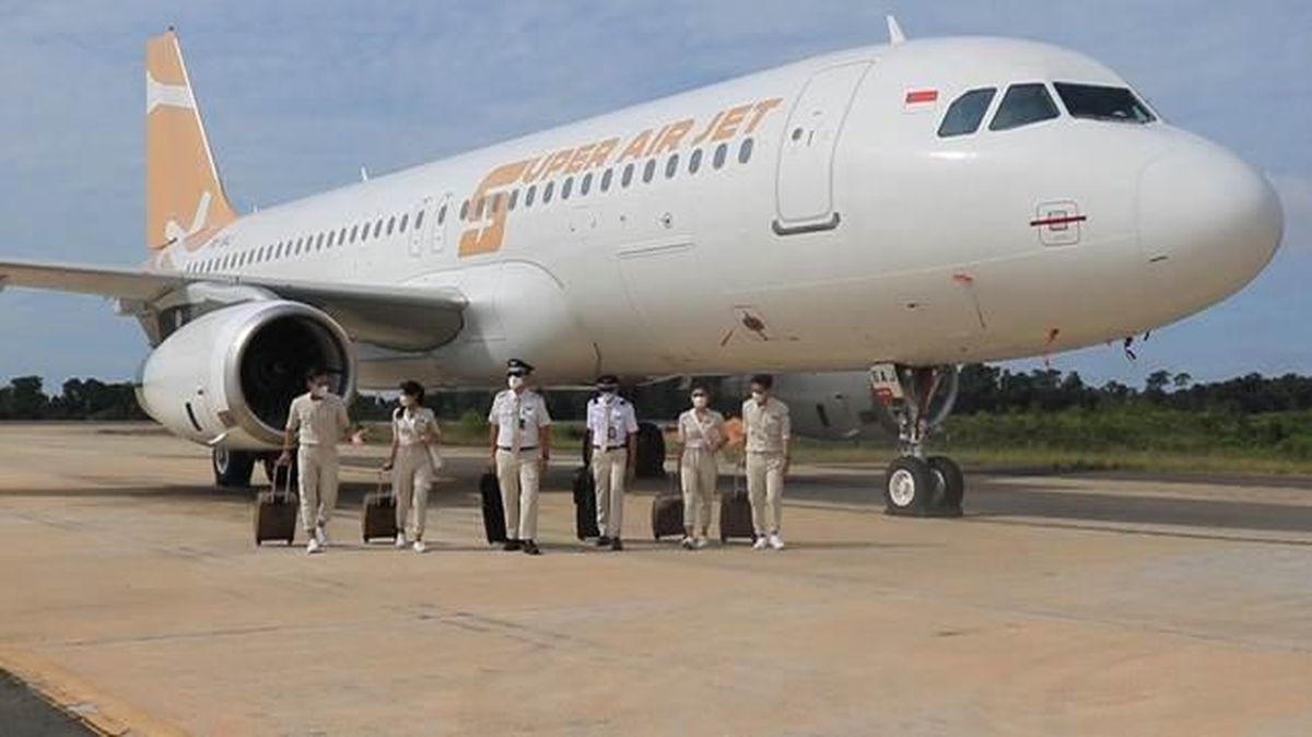 Lop kode bandara mana