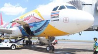 Deretan keenam ada Thai AirAsia dengan jumlah bangku 1,727,454 (Angkasa Pura 1)