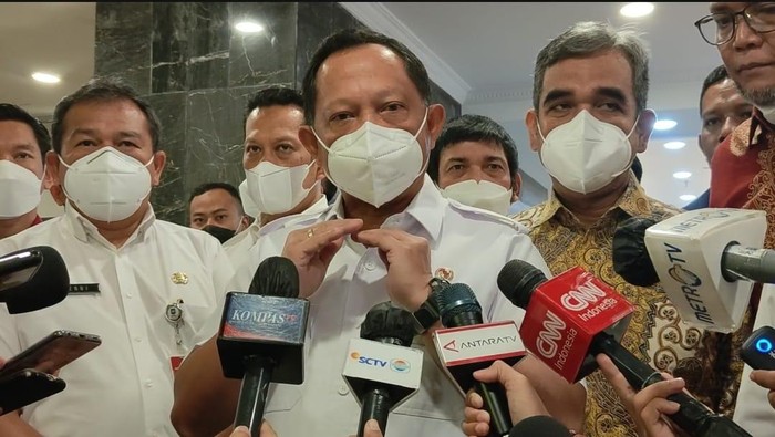 Mendagri Tito Karnavian di DPR, Rabu (13/4/2022).