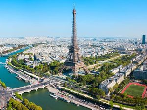 10 Destinasi Terbaik di Tahun 2021, Paris Juaranya!