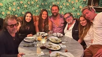 Kini Noor Alfallah pun tengah dekat dengan Al Pacino sejak pandemi lalu. Dok. Instagram/@prideofgypsies