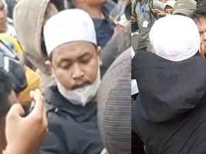 Ini Sosok Alfikri, Pria Berpeci Pengeroyok Ade Armando di Demo 11 April
