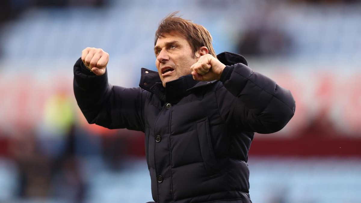 Antonio Conte bawa Tottenham Hotspur finis empat besar musim lalu. (Foto: Getty Images/Naomi Baker)