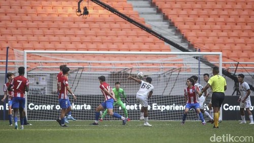 Laga perdana Bali United Youth U-18 versus Atletico Madrid U-18 di IYC 2021