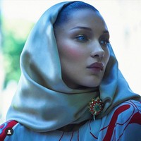 Gigi dan Bella Hadid beragama Islam. Ayah mereka pun sering membanggakan penampilan putri-putri mereka mengenakan hijab. Dalam sebuah postingan Mohamed Hadid, ia menampilkan Bella yang disebutnya Palestinians PrincessFoto: Instagram