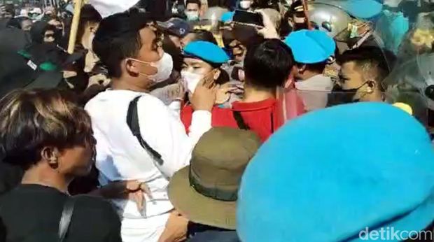 Demo mahasiswa Probolinggo sempat ricuh