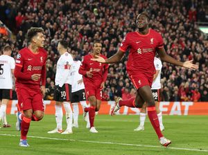Drama 6 Gol, Liverpool Depak Benfica
