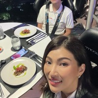 Kini setelah 10 tahun lebih hidup bersama akhirnya Ruben menggugat cerai Sarwendah. Keduanya bahkan telah digosipkan pisah rumah sejak beberapa bulan lalu. Foto: Instagram/ruben_onsu