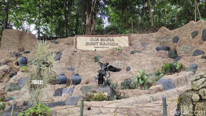 Gua Maria Rangkasbitung Gua Maria Rangkasbitung
