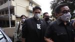 Ivan Gunawan Masuk ke Bareskrim Bawa Koper Hitam, Apa Isinya?