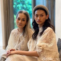 Koleksi terbaru desainer Sapto Djojokartiko yang mengangkat tema bertajuk Ied One-Off Collection 2022. Foto: Daniel Ngantung/detikcom