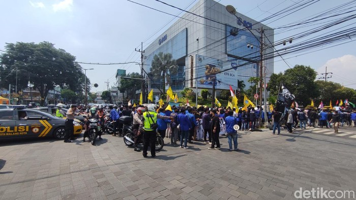 Mahasiswa Malang demo
