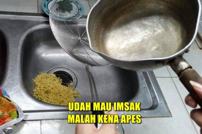 Disaat lagi buru-buru menjelang imsak, eh malah kena apes. Kalau begini sih udah deh, gagal sahur bisa-bisa, cuma bisa nelen ludah aja deh.. Foto: 1cak.com
