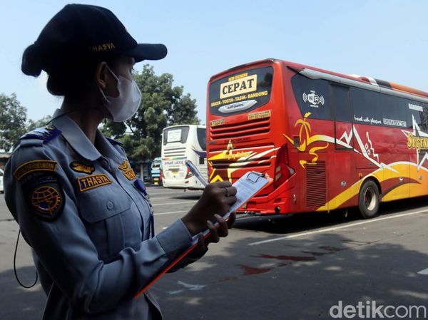 Persiapan Mudik Lebaran di Terminal Cicaheum Bandung