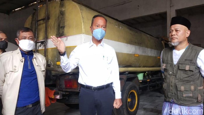 Menteri Perindustrian Agus Gumiwang Cek Minyak Goreng di Pasar Cipete, Jakarta Selatan