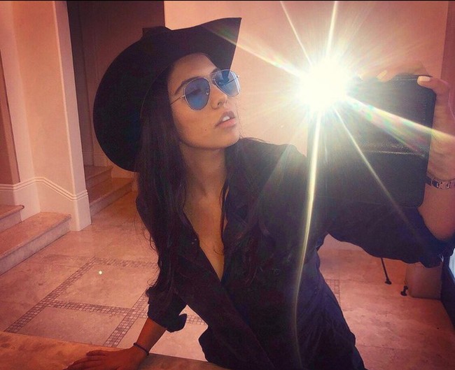 Menurut laporan News Unzip, kekayaan Noor Alfallah bernilai USD 3,5 juta atau sekitar Rp 50,2 miliar.  Foto: Instagram/@nooralfallah