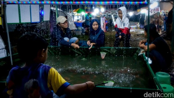 Nostalgia Masa Kecil Di Pasar Malam Ramadan