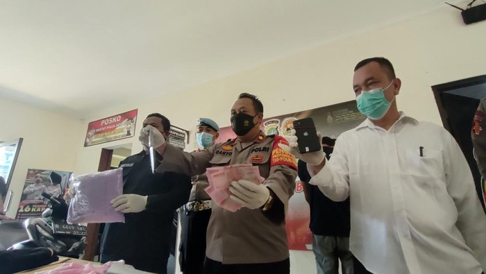 Polisi menangkap 4 perampok brankas minimarket di Depok