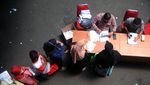 Potret Penyaluran BLT Minyak Goreng di Berbagai Kota