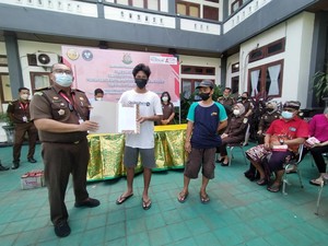 Curi 2 Aki Bekas, Komang Duwi Bebas Lewat Restorative Justice