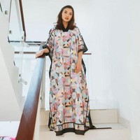 Namun, Chelsea tetap bersyukur karena peristiwa itu tak memakan korban jiwa. Cobaan datang kapanpun. Tapi Tuhan baik yah, untuk banget kita sekeluarga (terutama anak-anak) gak ada di rumah pas kejadian, ungkapnya. (Foto: Instagram/@chelseaoliviaa)