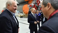Diketahui, Kosmodrom Vostochny merupakan fasilitas peluncuran roket antariksa yang berada di wilayah Amur, timur jauh Rusia. (Sputnik/Evgeny Biyatov/Kremlin via REUTERS).  