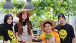 Hobi Masak, Intip Aksi Seru Septia, Istri Putra Siregar Saat di Dapur