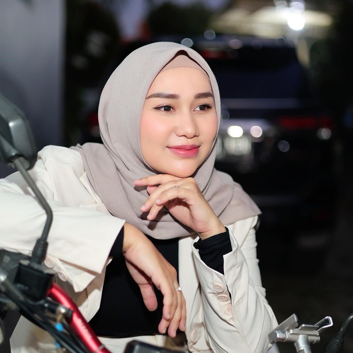 Septia, Istri Putra Siregar Saat di Dapur Septia, Istri Putra Siregar Saat di Dapur