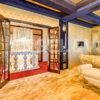 Luiza Rozova disebut sebagai anak Putin dengan mantan kekasihnya, Svetlana Krivonogikh. Svetlana yang dulu petugas kebersihan kini jadi miliuner yang punya saham di bank Rusia. Tak heran jika ia hidup mewah. Laporan terbaru menyebutkan ia tinggal di kawasan paling elite.Foto: Engel & Völkers